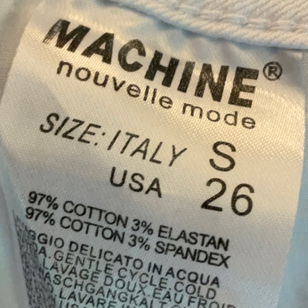 MACHNE Distressed White Denim Shorts. NWT! - Picture 4 of 8